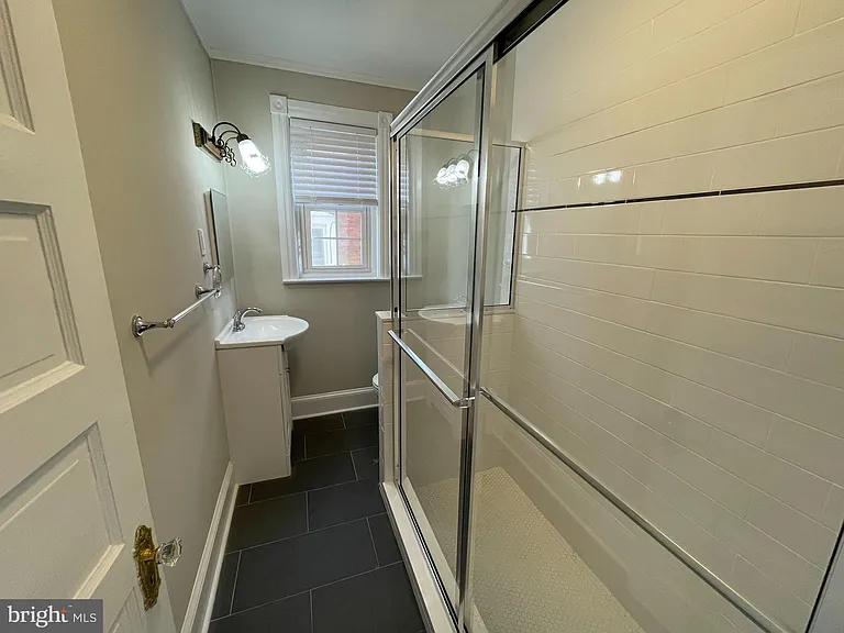 303 S Olive St #1 — Photo 10