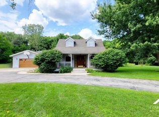 9271 E Sidney Rd, Crystal, MI 48818