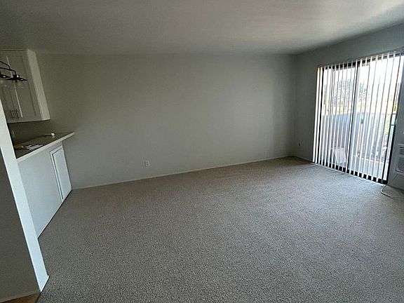 5th image of 6924 Hyde Park Dr Unit 210