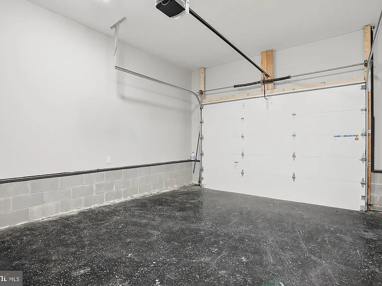283 Shorewood Dr — Photo 23
