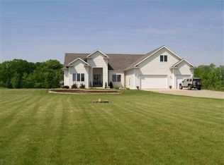 9135 E Allan Rd, New Lothrop, MI 48460