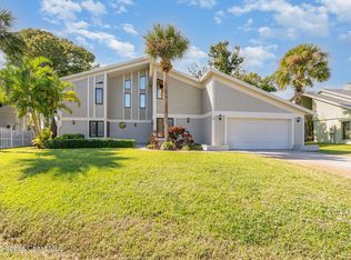 4 Spinnaker Point Ct, Indian Harbour Beach, FL 32937