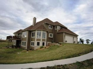 15856 Spring St, Union Grove, WI 53182