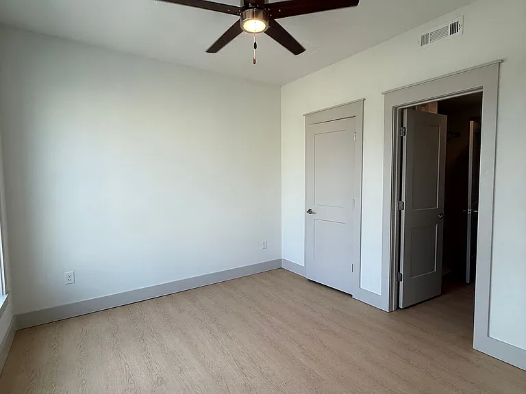 The Fitzgerald Apartments - Downtown Springdale — Photo 22