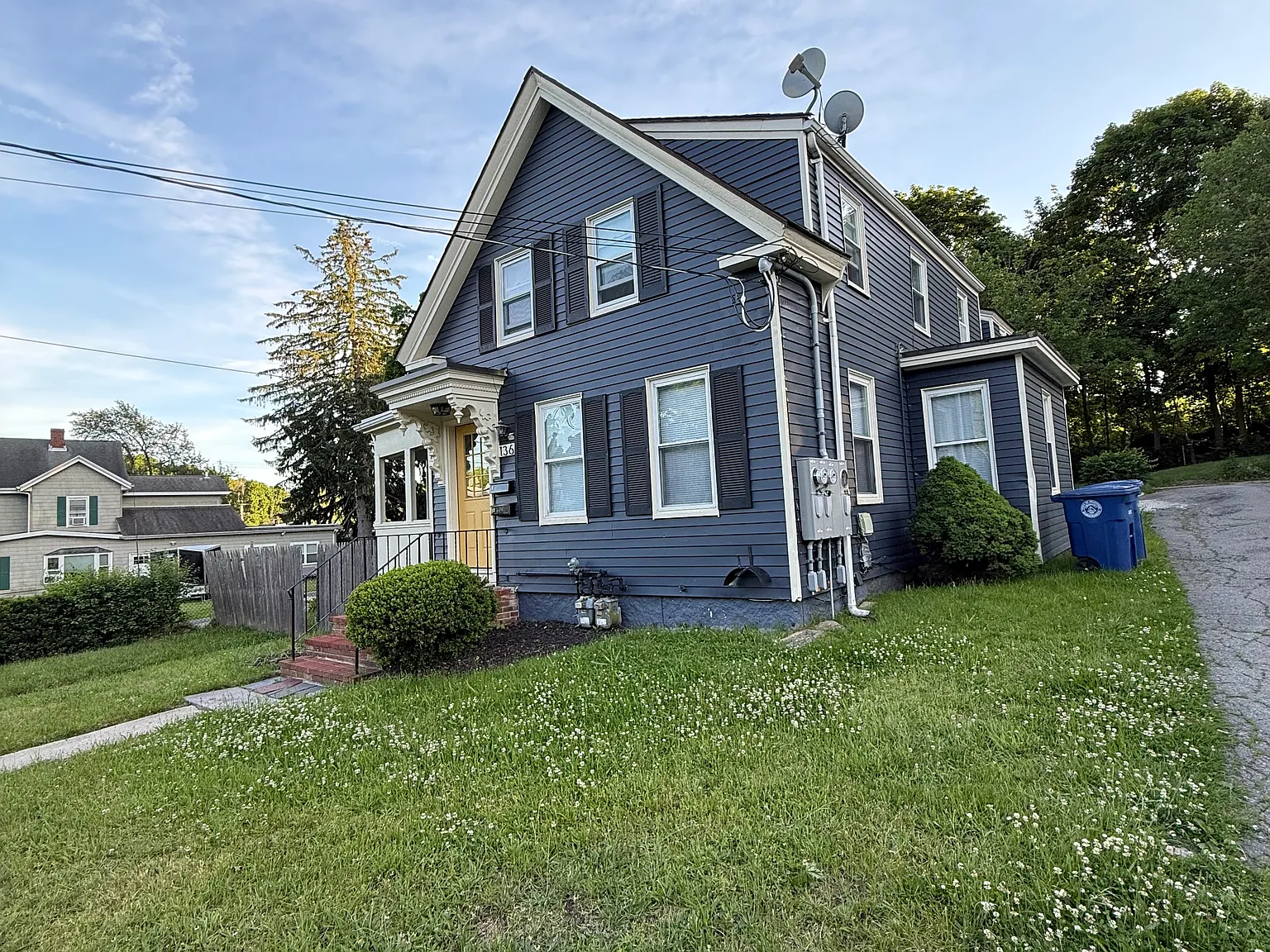 3 bed, 1100 sqft, $3,250 — Photo 4