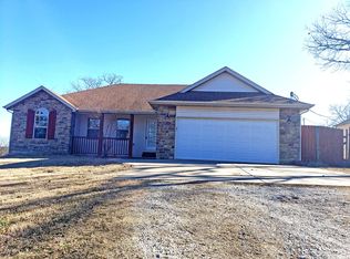 775 Iowa Colony Rd, Hollister, MO 65672