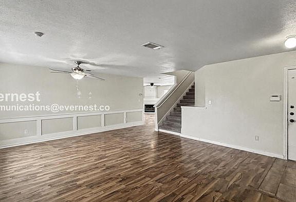 4th image of 386 Siebert Dr