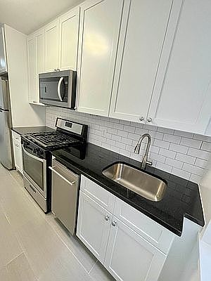 1st image of 72-61 113th St #1EE