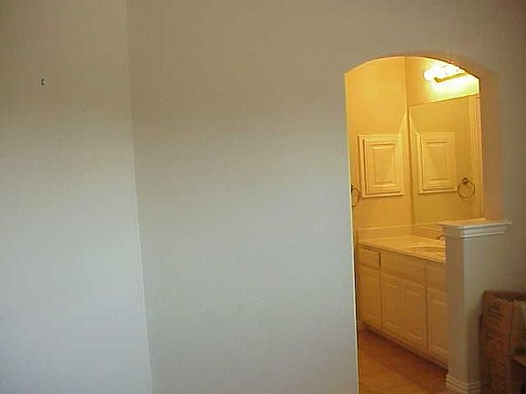 3rd image of 3823 Winding Forest Ln