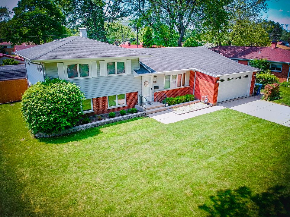 1st image of 872 Spruance Pl