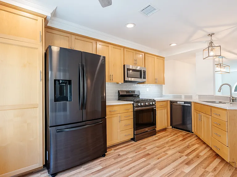 9230 Lake Murray Blvd #F — Photo 3