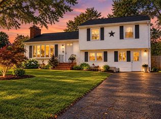 24 Parkside Way, North Kingstown, RI 02852