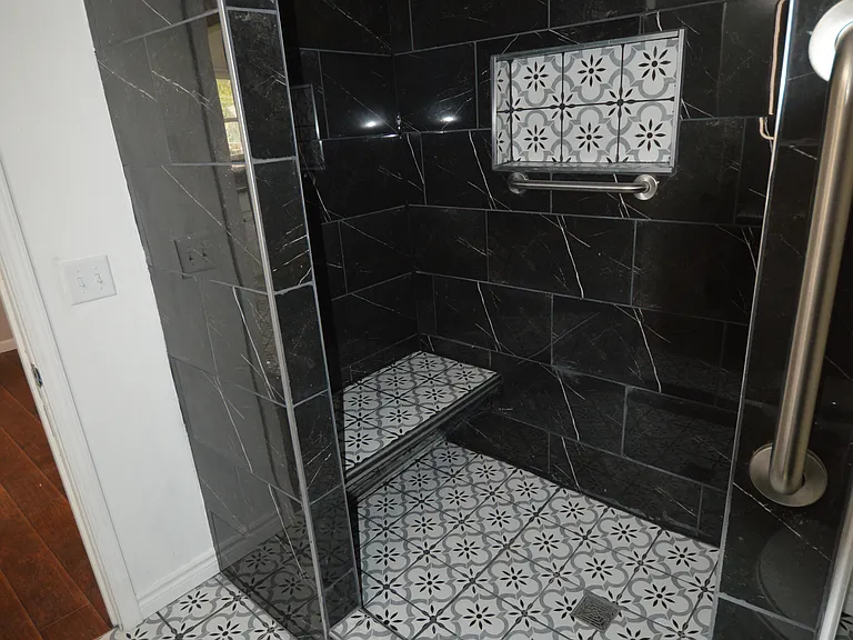332 Sheldon St — Photo 22