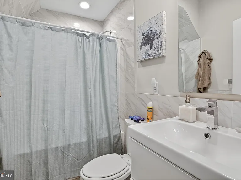 1650 Point Breeze Ave #3 — Photo 24