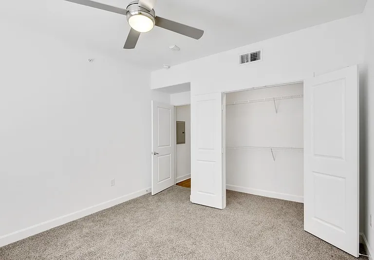 Ambrosio Apartments — Photo 14