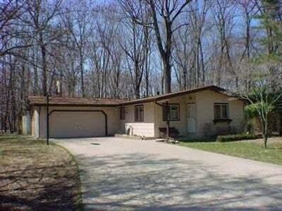 208 Pokagon Dr, Michigan City, IN, 46360