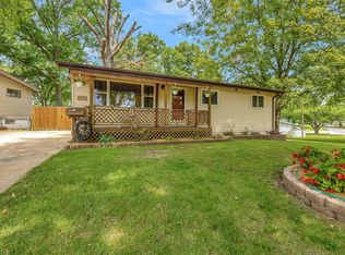 1195 Carmona Dr, Florissant, MO 63033