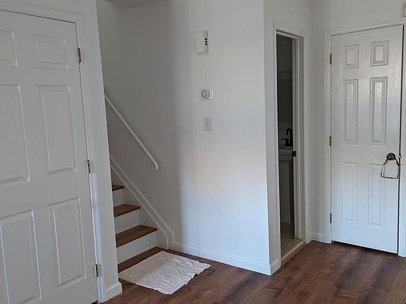 2nd image of 18 Clarion Ct