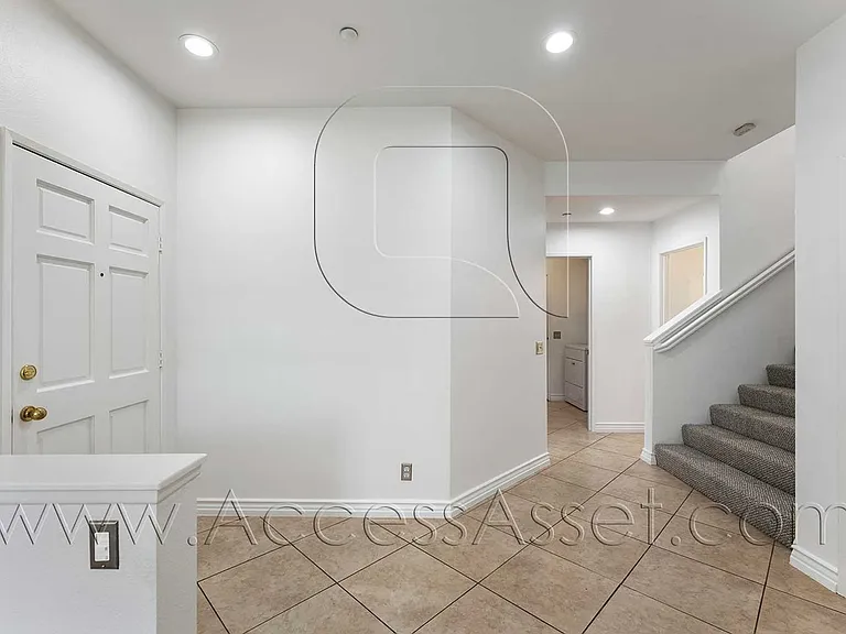 3410 E Salisbury Cir #C — Photo 5
