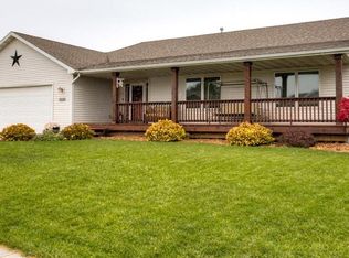 545 Meadow Ln, Huxley, IA 50124