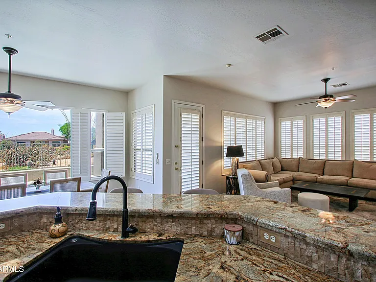 9616 E Chuckwagon Ln — Photo 24