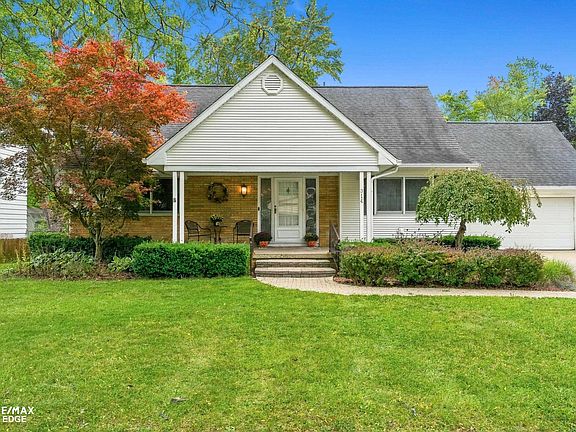 3rd image of 314 Cedarwood Dr
