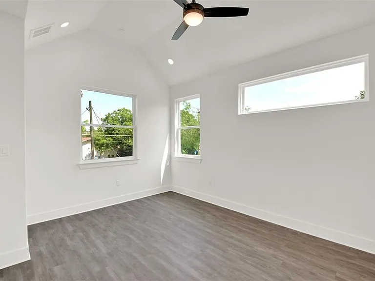 7603 Carver Ave — Photo 15