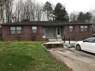 321 & 327 Willow Greene Dr, Morristown, TN 37814