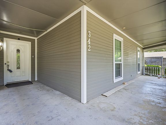 3rd image of 342 Omaha Ln