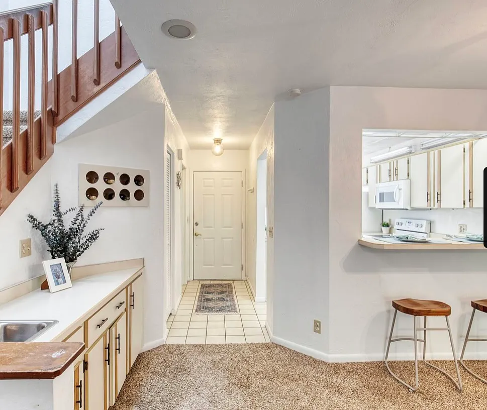 150 Limewood Pl — Photo 4