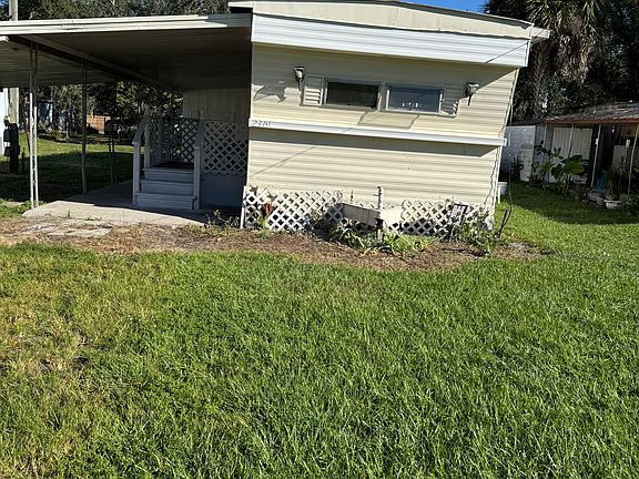 2nd image of 2319 Yeats St