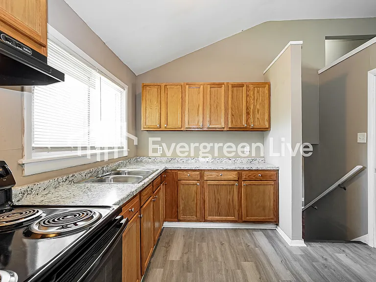 4469 E Livingston Ave — Photo 7