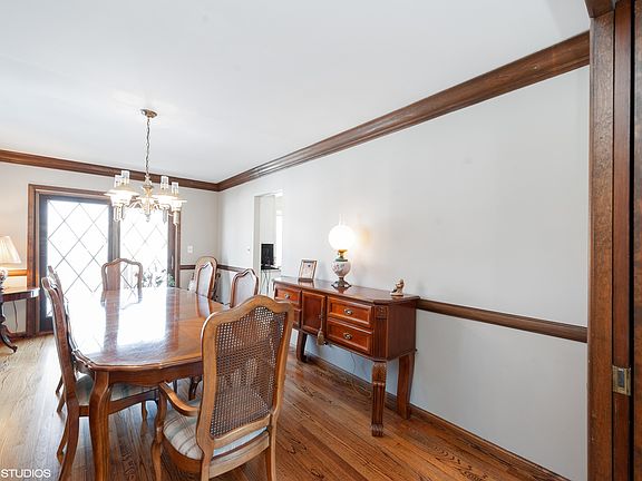 5th image of 1289 W New Britton Dr