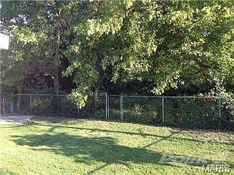 5th image of 6836 Vernon Ave