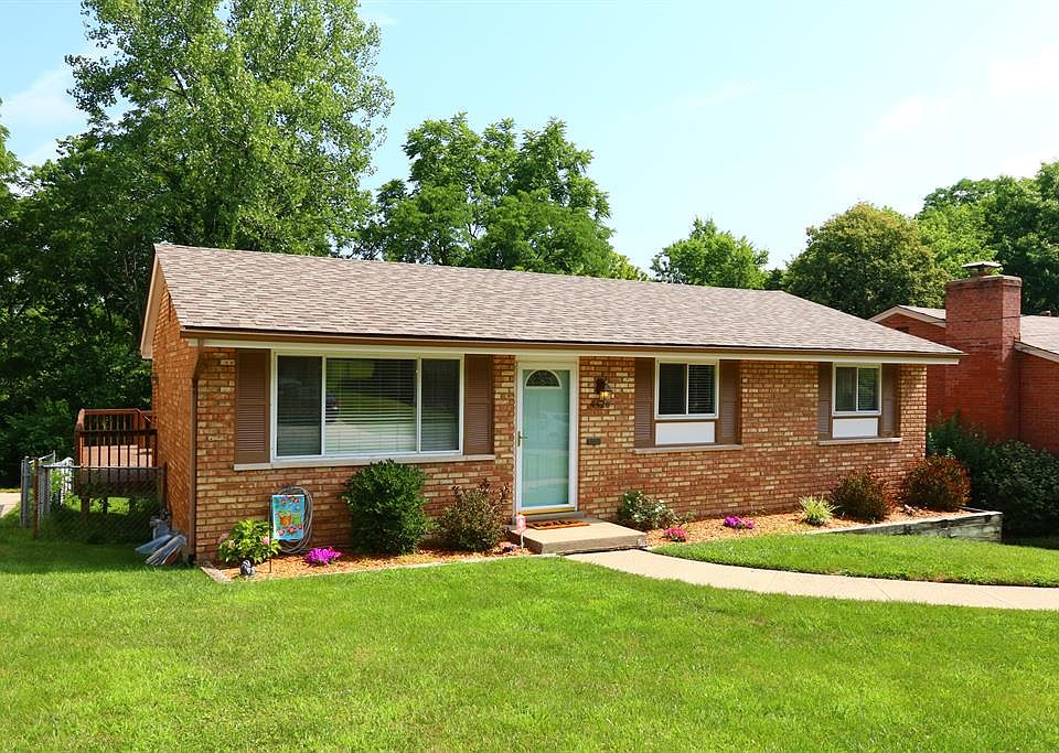 1st image of 4426 Pinecroft Dr