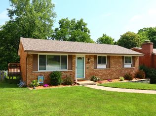 4426 Pinecroft Dr, Cincinnati, OH 45211