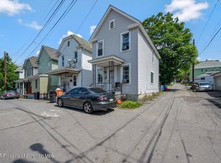 7 Oakwood Pl, Scranton, PA 18510
