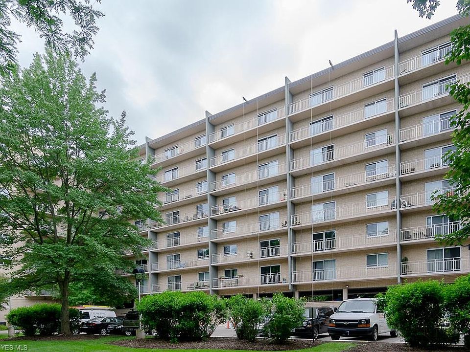 1st image of 10301 Lake Ave APT 426