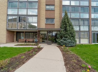 400 Champlain Blvd #103, Cambridge, ON N1R7J6