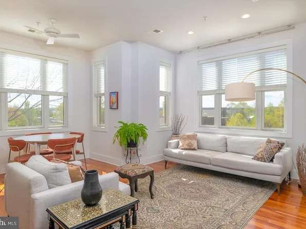 257 15th St SE APT D, Washington, DC 20003