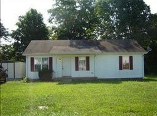 331 Lafayette Point Cir, Clarksville, TN 37042