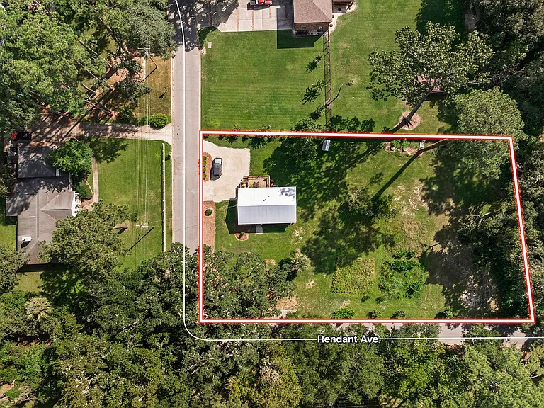 151 Rendant Ave — Photo 42