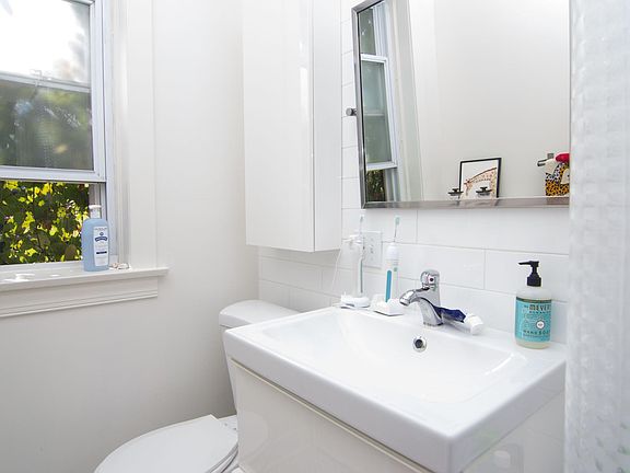 5th image of 5349 N Paulina St #3