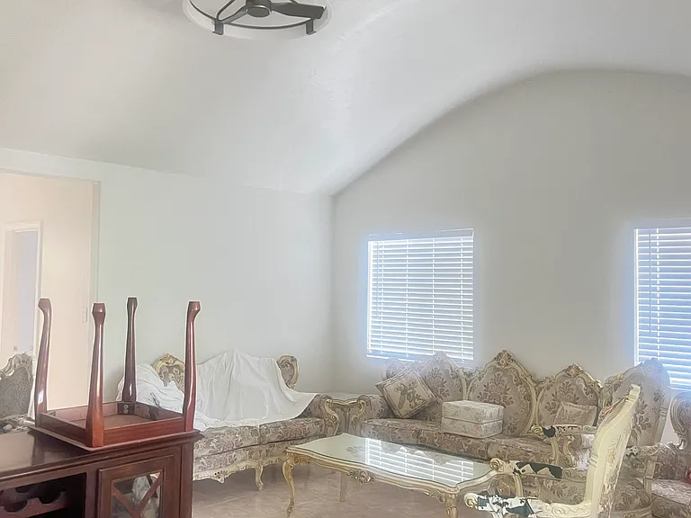 1324 Milton Ave — Photo 3