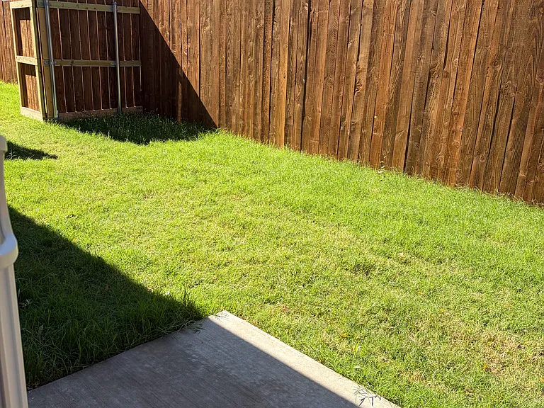 Mountain Trail Townhomes — Photo 8