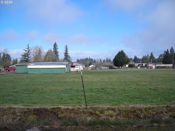 2nd image of 7818 NE 179th St
