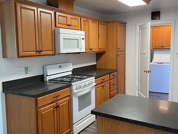 4th image of 5408-5412 Folsom Blvd