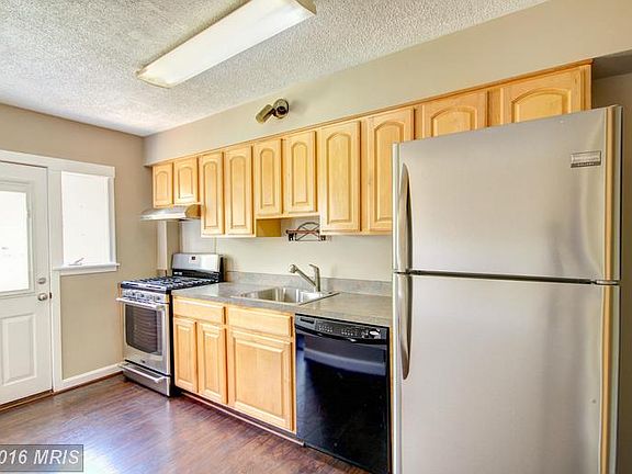 2nd image of 937 Masefield Rd