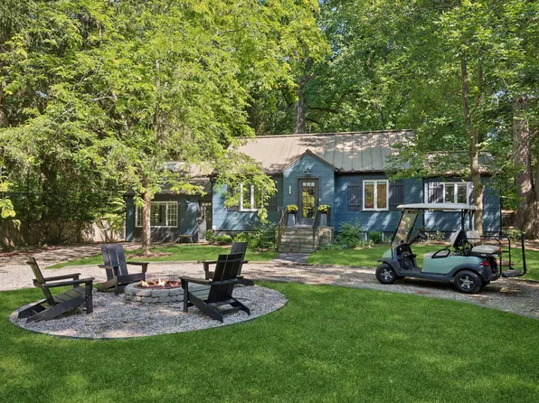 14507 Lakeshore Rd, Lakeside, MI 49116