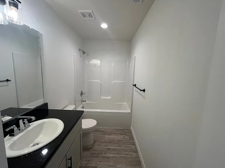 1229 E Paragon St — Photo 13